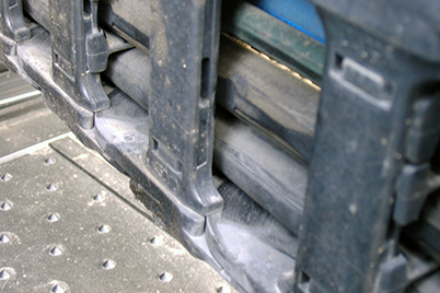 dẫn cáp bằng ống mài mòn