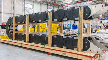 Thiết bị trượt trên giá đỡ của giàn khoan ngoài khơi