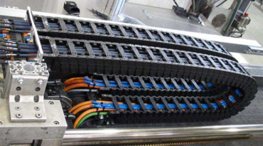 Cáp igus trong thử nghiệm với tải trọng nặng