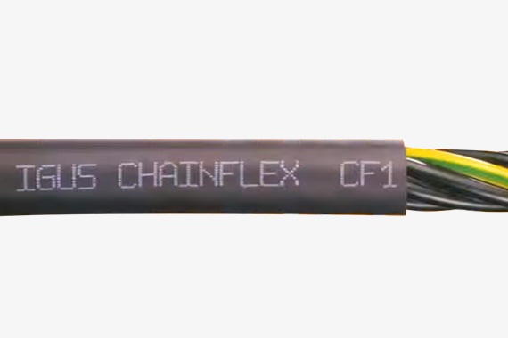 Cáp chainflex đầu tiên CF1