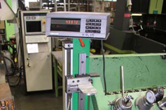 thanh ray drylin® T với hệ thống đo lường cho các công cụ